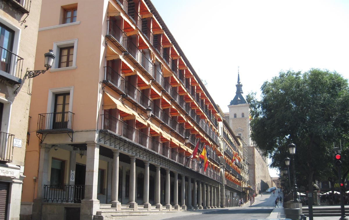 -Plaza de Zocodover con il negozio di marzapane